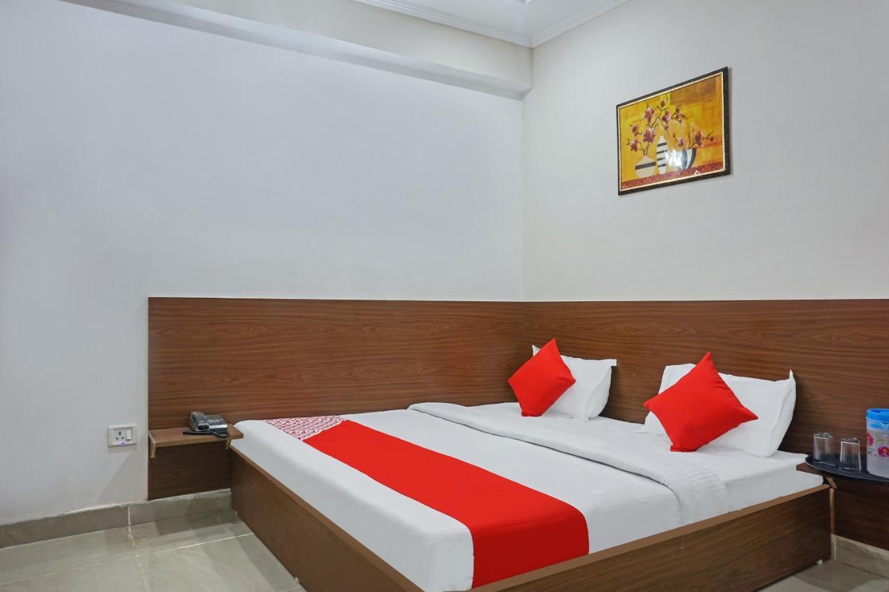 Hotel O Quadis โนอิดา ภายนอก รูปภาพ