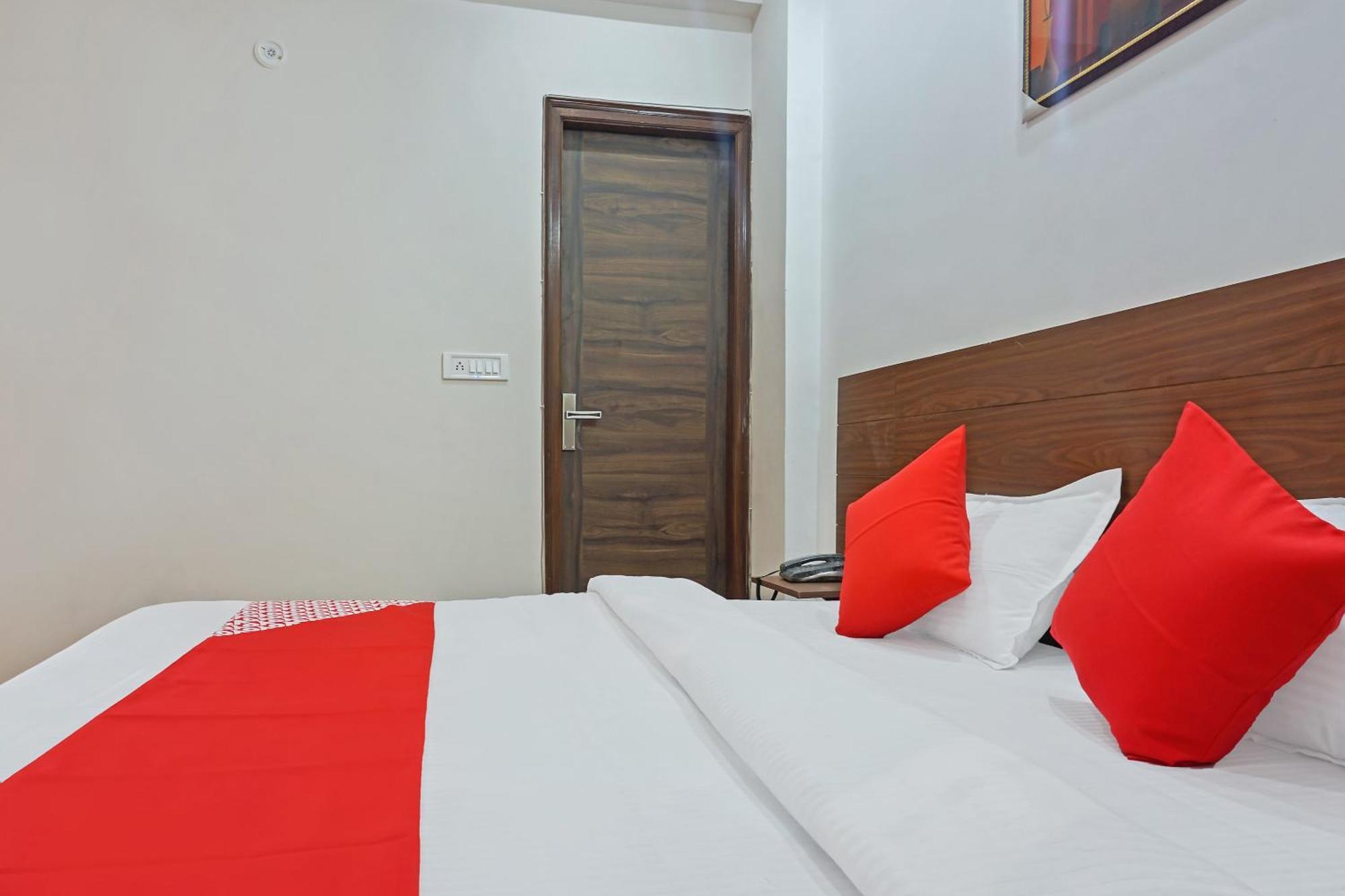 Hotel O Quadis โนอิดา ภายนอก รูปภาพ