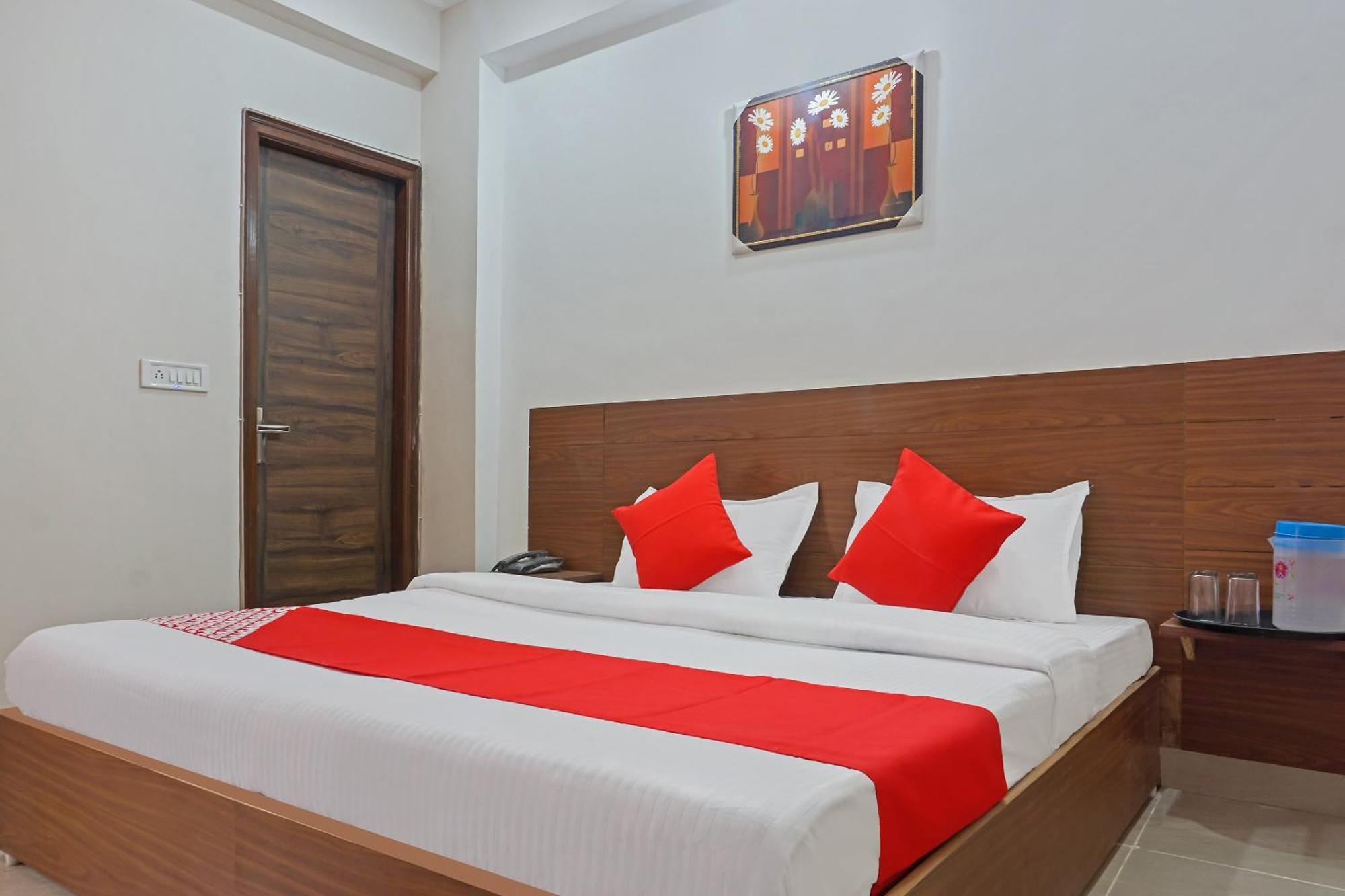 Hotel O Quadis โนอิดา ภายนอก รูปภาพ