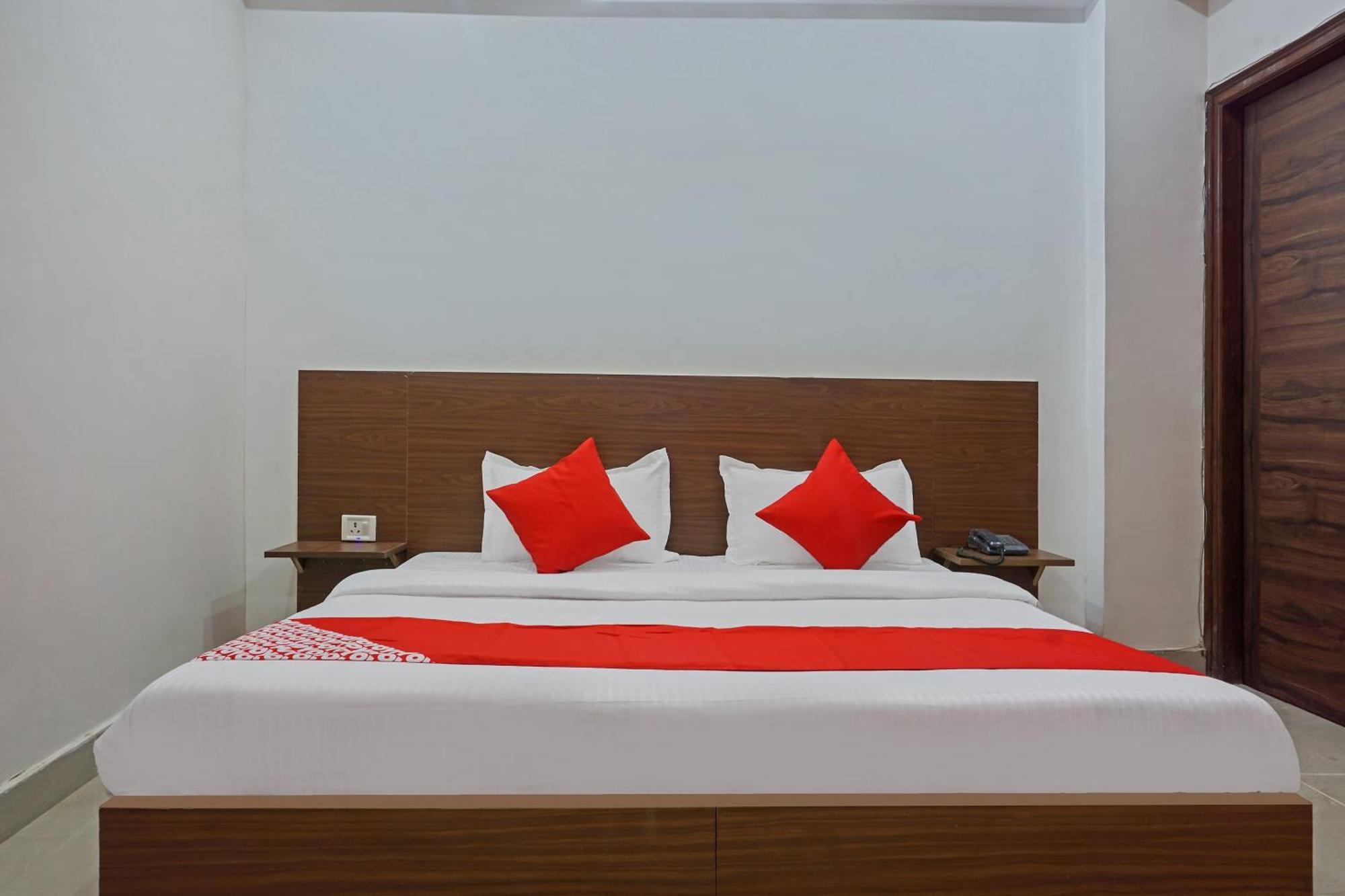 Hotel O Quadis โนอิดา ภายนอก รูปภาพ